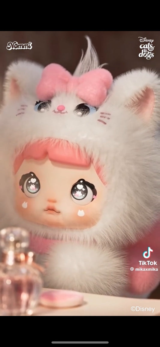 Nommi x Disney Cats and Dogs Marie-inspired teaser close-up