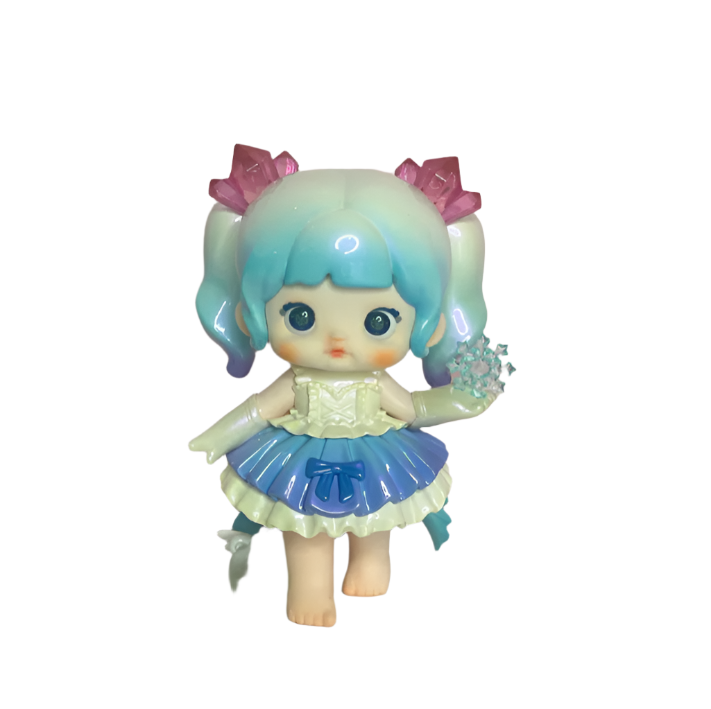 Nommi’s Little World Figurine - Snow Cutie